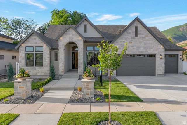 33 E 1500 S, Farmington, UT 84025