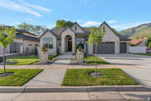 33 E 1500 S, Farmington, UT 84025