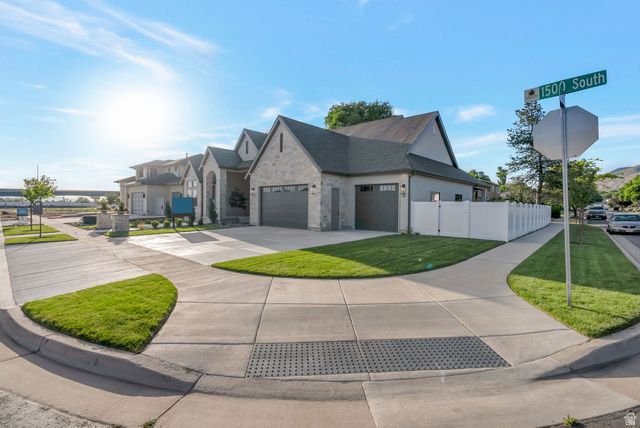 33 E 1500 S, Farmington, UT 84025