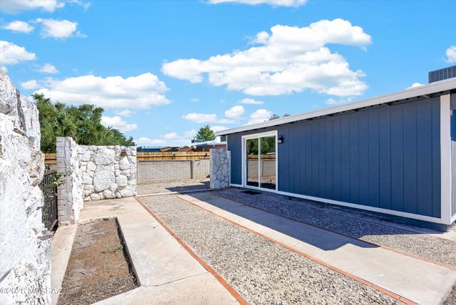 6909 E Cll Neptuno, Tucson, AZ 85710