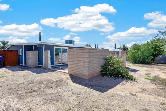 6909 E Cll Neptuno, Tucson, AZ 85710