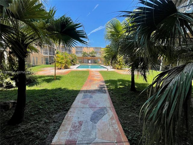 4848 NW 24th Ct 318, Lauderdale Lakes, FL 33313