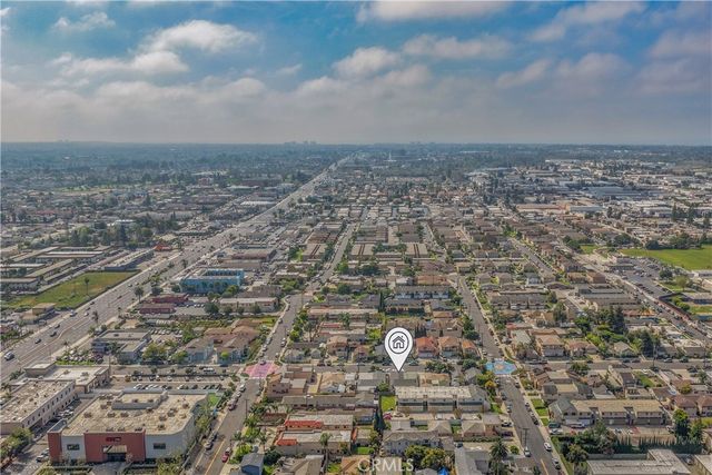 7851 Cypress A&B, Huntington Beach, CA 92647