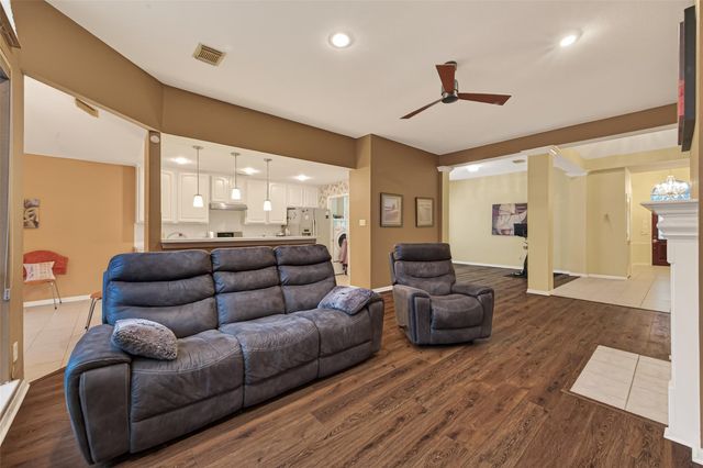 546 Ivy Cross Lane, Sugar Land, TX 77479