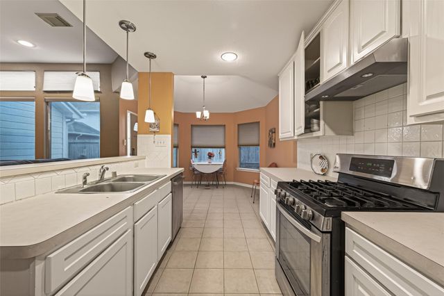 546 Ivy Cross Lane, Sugar Land, TX 77479