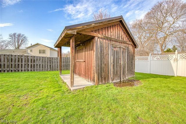 1215 Heatherstone Drive, Painesville Twp, OH 44077