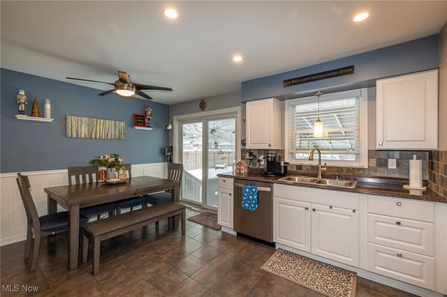 12850 W Sprague Road, Parma, OH 44130