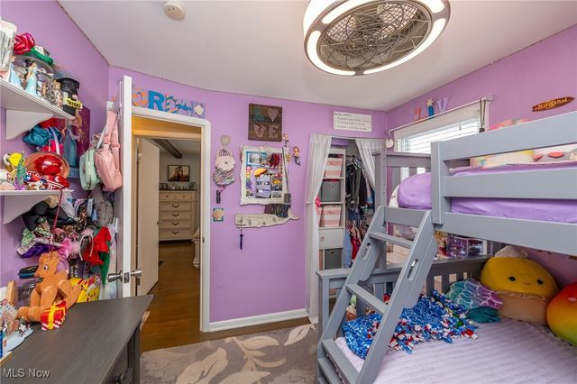 12850 W Sprague Road, Parma, OH 44130