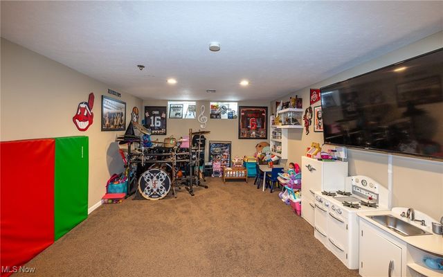 12850 W Sprague Road, Parma, OH 44130