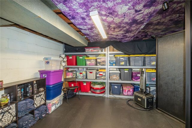 12850 W Sprague Road, Parma, OH 44130