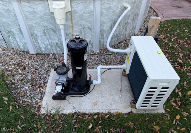 12850 W Sprague Road, Parma, OH 44130