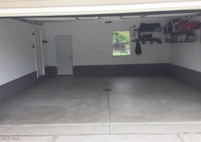 12850 W Sprague Road, Parma, OH 44130