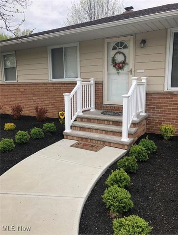 12850 W Sprague Road, Parma, OH 44130