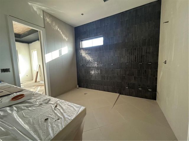 7143 Cedar Street, Prairie Village, KS 66208