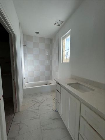 7143 Cedar Street, Prairie Village, KS 66208