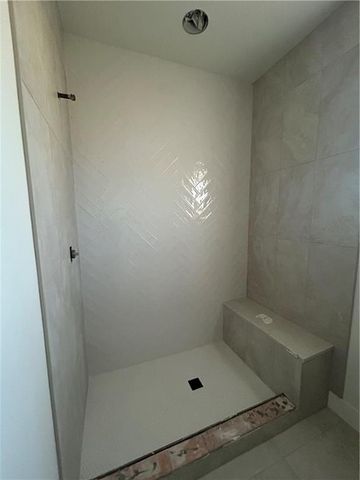 7143 Cedar Street, Prairie Village, KS 66208