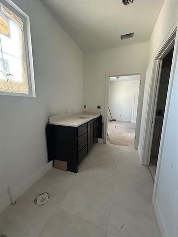 7143 Cedar Street, Prairie Village, KS 66208