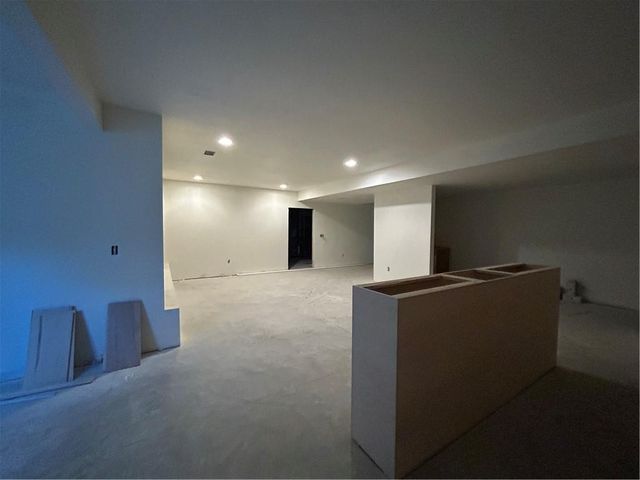 7143 Cedar Street, Prairie Village, KS 66208