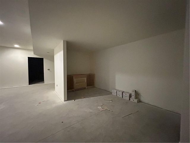 7143 Cedar Street, Prairie Village, KS 66208