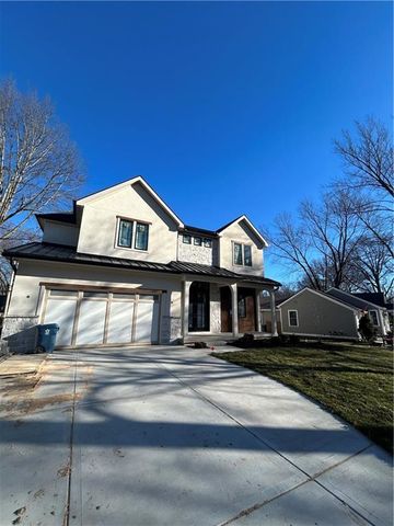 7143 Cedar Street, Prairie Village, KS 66208