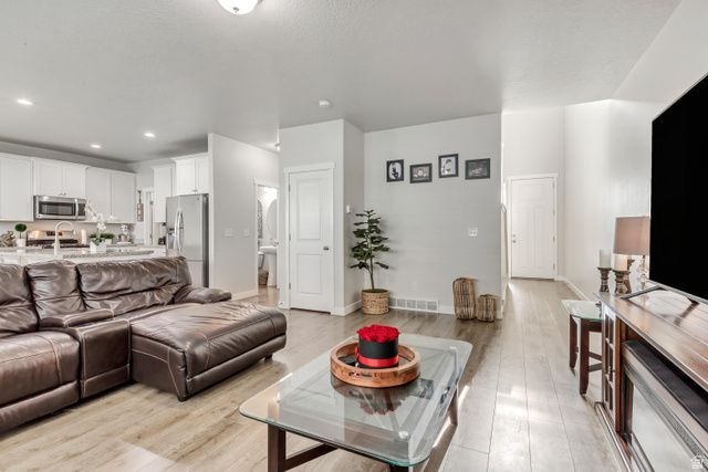 8136 S 5910 W, West Jordan, UT 84081