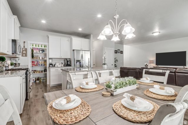 8136 S 5910 W, West Jordan, UT 84081
