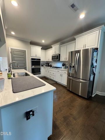 131 E Wellesley Drive, Clayton, NC 27520