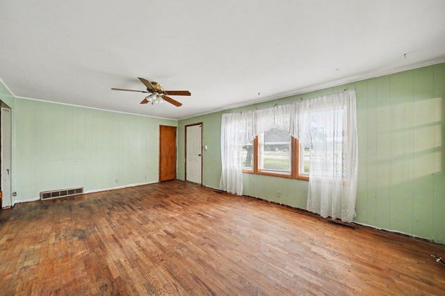 2356 E Napier Avenue, Benton Charter Twp, MI 49022