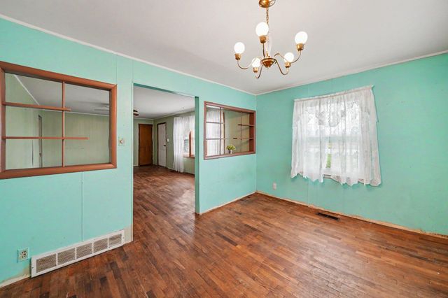 2356 E Napier Avenue, Benton Charter Twp, MI 49022
