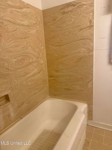 122 Weir Court, Natchez, MS 39120