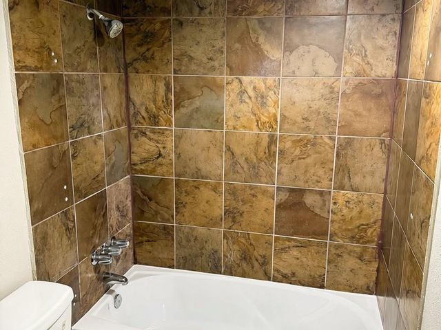 2230 S Piney Point Road 221, Houston, TX 77063