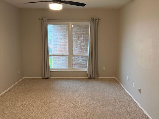 2230 S Piney Point Road 221, Houston, TX 77063