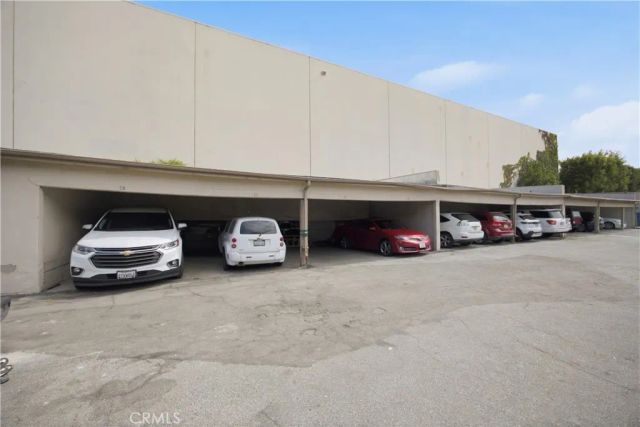 5701 Corbett, Los Angeles, CA 90016