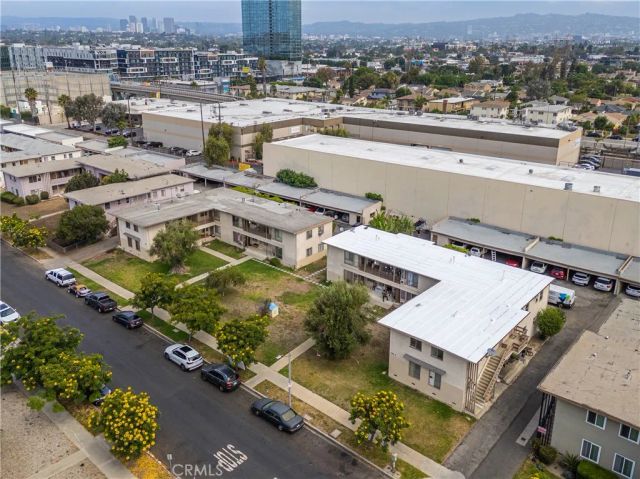 5701 Corbett, Los Angeles, CA 90016