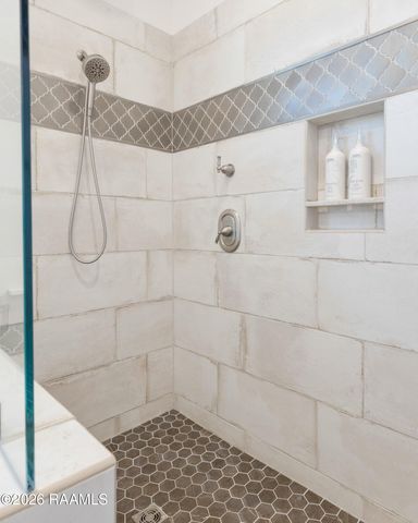 118 Laken Lane, Lafayette, LA 70508