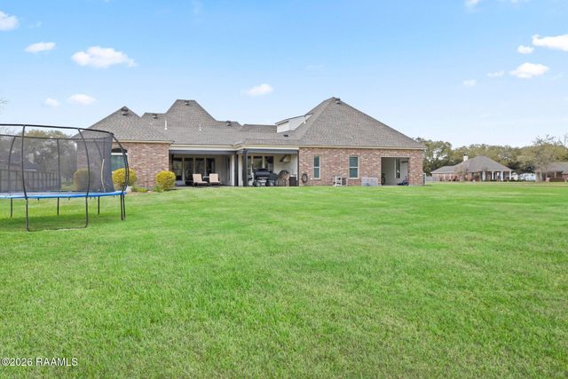 118 Laken Lane, Lafayette, LA 70508