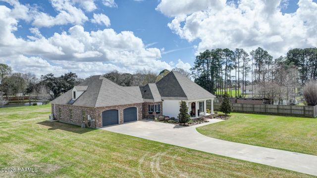 118 Laken Lane, Lafayette, LA 70508