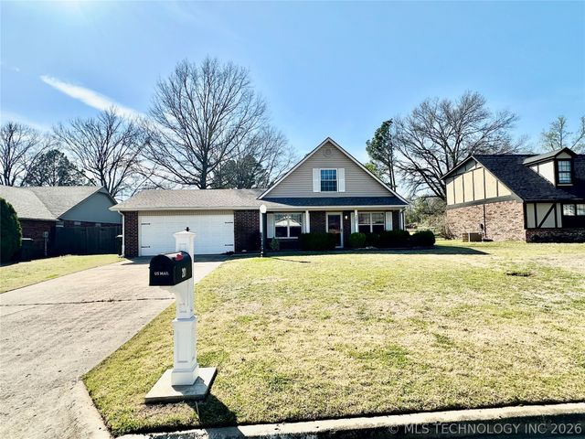201 Gawf Lane, Muskogee, OK 74403