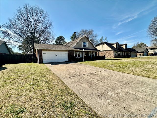 201 Gawf Lane, Muskogee, OK 74403