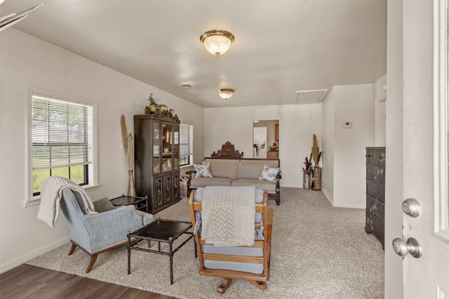 5819 S 32nd West Avenue, Tulsa, OK 74107