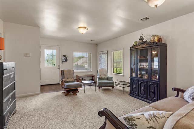 5819 S 32nd West Avenue, Tulsa, OK 74107