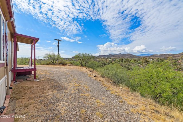978 N White Oak Place, Oracle, AZ 85623