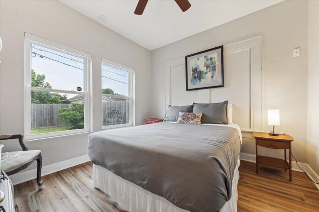 2512 Cleburne Street, Houston, TX 77004