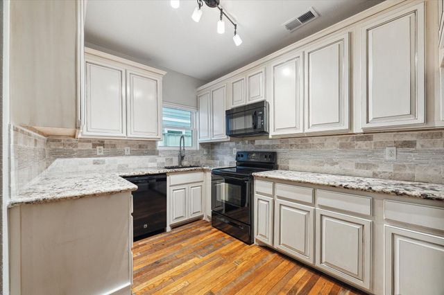 2512 Cleburne Street, Houston, TX 77004