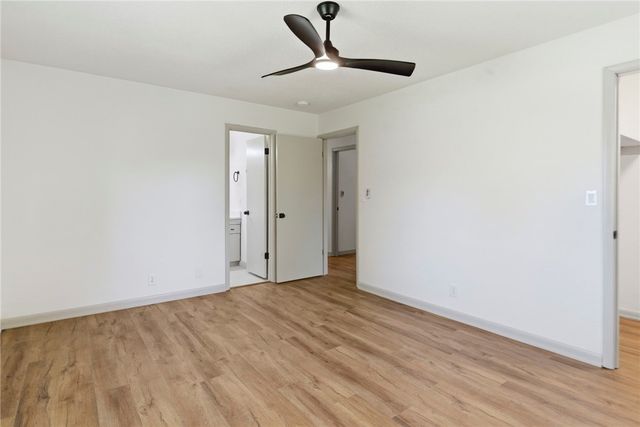 2006 S 16th Street, Rogers, AR 72758