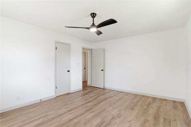 2006 S 16th Street, Rogers, AR 72758