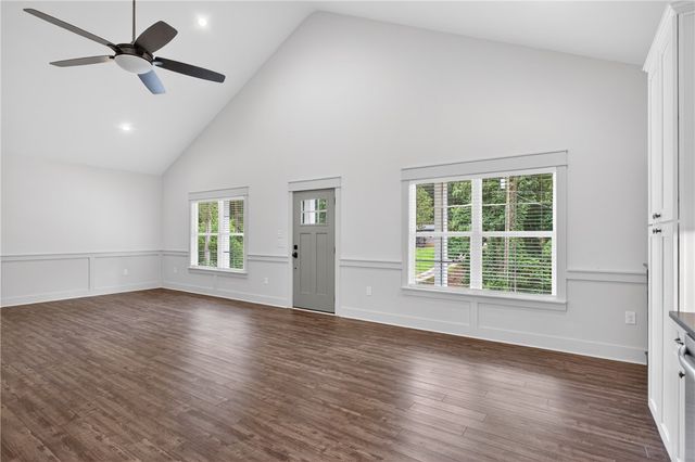 450 Lucky Street, Westminster, SC 29693