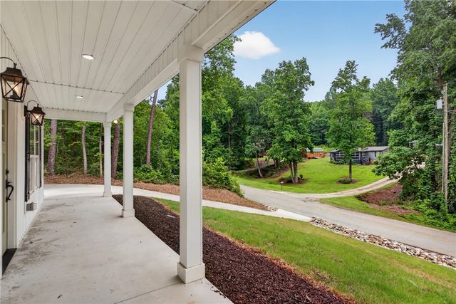 450 Lucky Street, Westminster, SC 29693