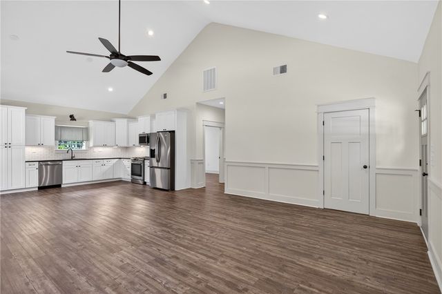 450 Lucky Street, Westminster, SC 29693