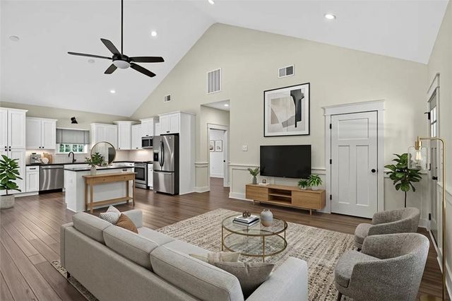 450 Lucky Street, Westminster, SC 29693